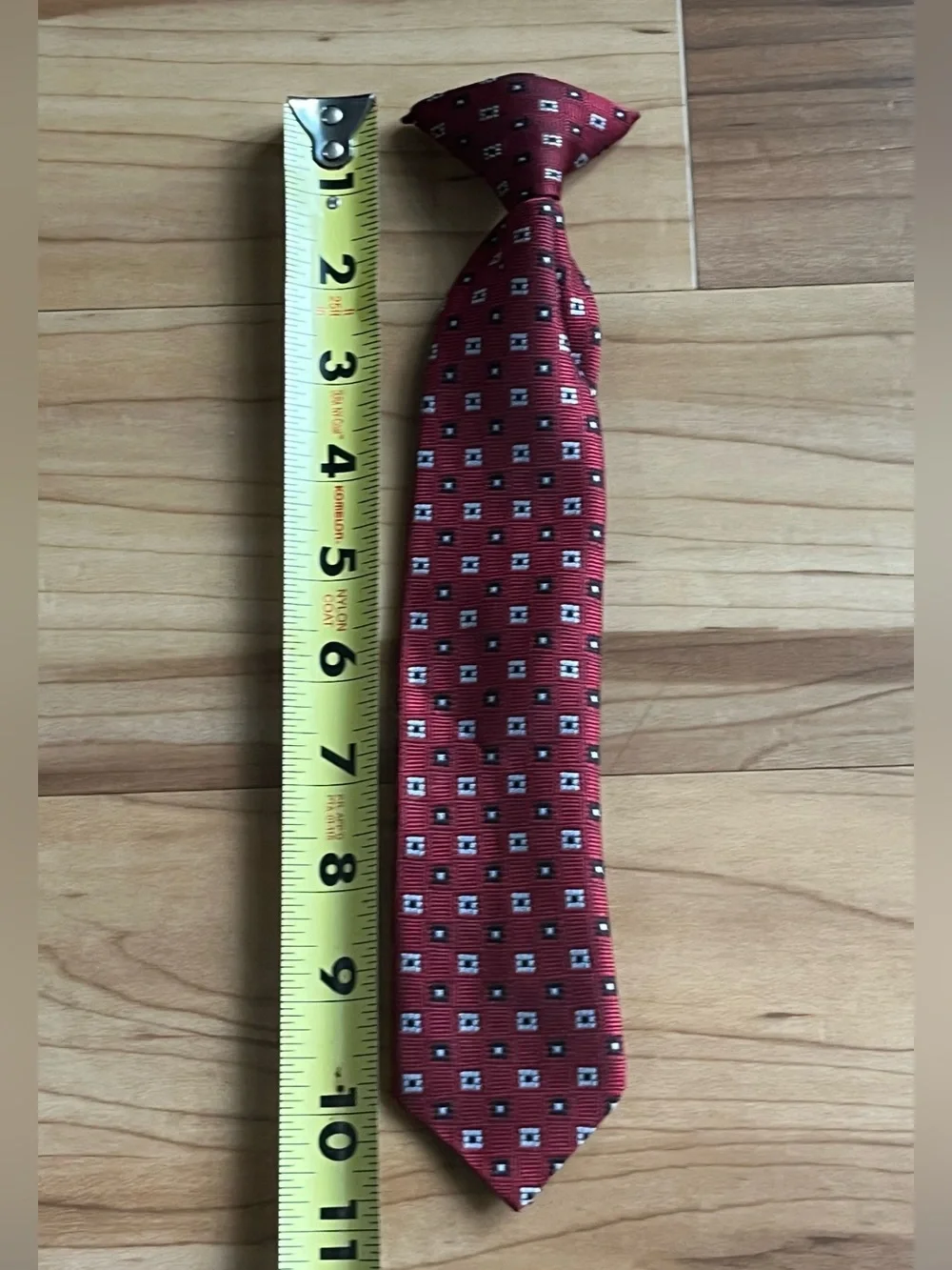Boys Burgundy Geometric Pre-Tied Adjustable Necktie
